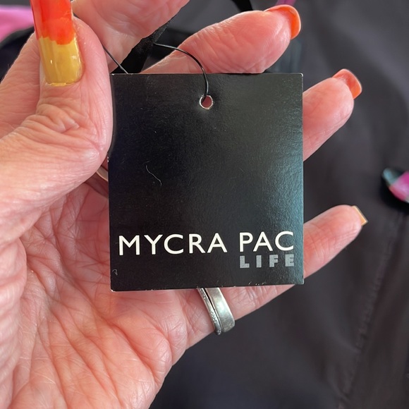 Mycra PAC reversible raincoat and bag - Picture 7 of 9